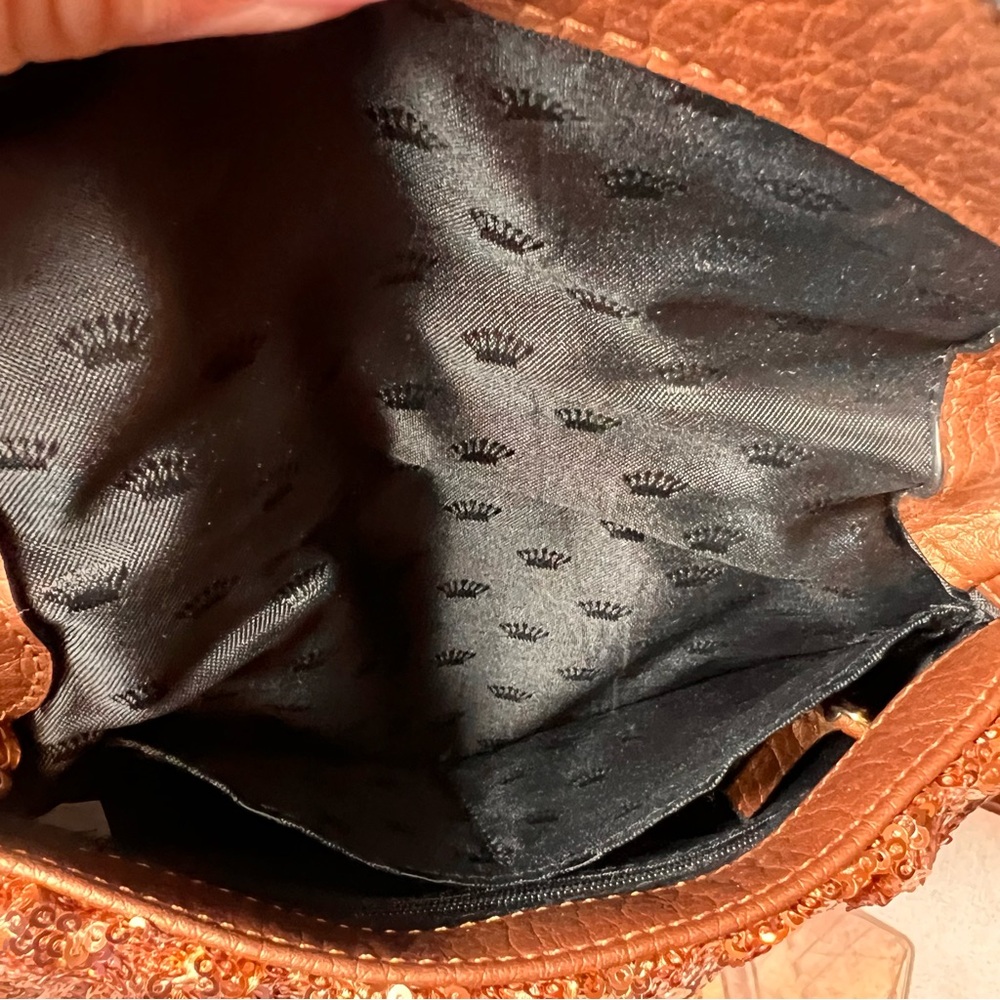 NWT Juicy Couture Rose Gold Sequin Wristlet, perfect for any occasion! 🌹🤩 - Picture 8 of 11